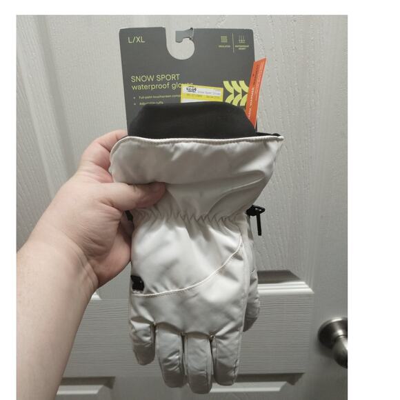 All in Motion Women's Size L/XL White Snow Sport Waterproof Gloves - NEW - FLAWS - Picture 1 of 8